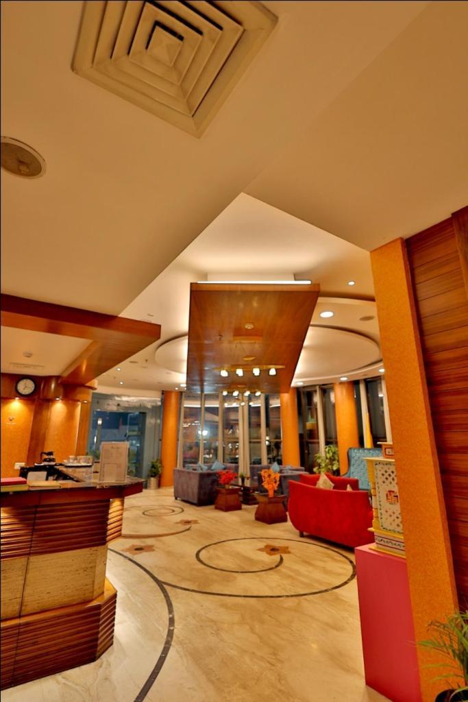 Hotel The Amaris Rishikesh Bagian luar foto