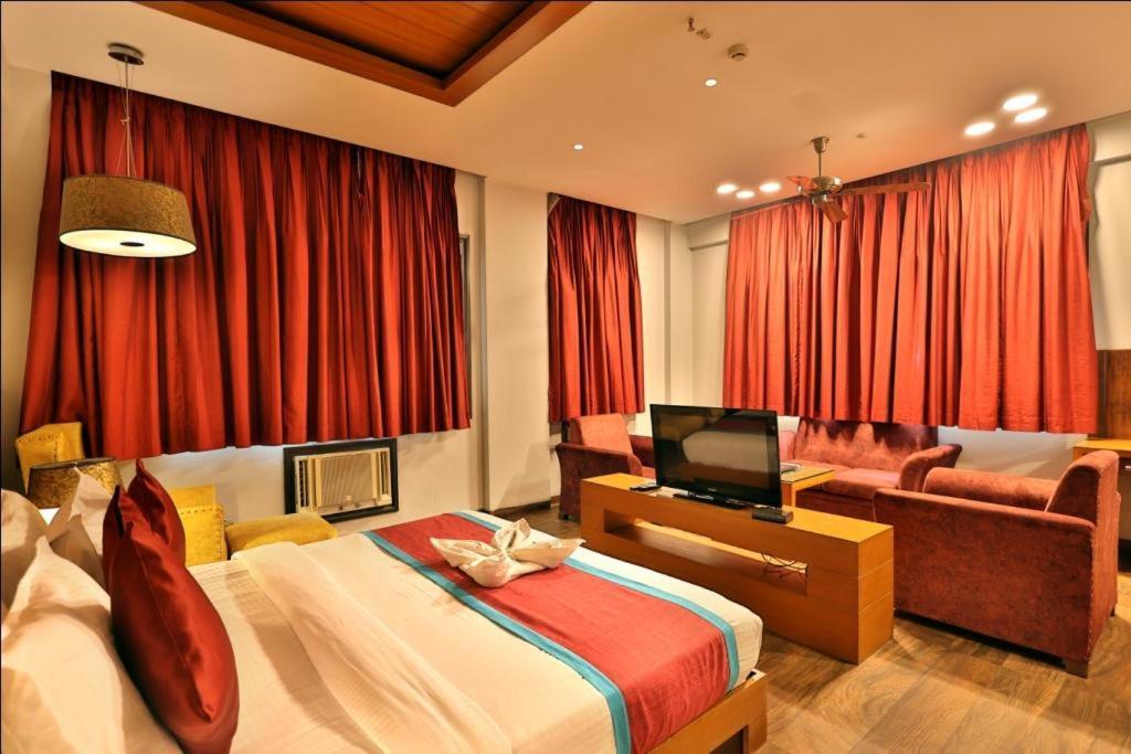 Hotel The Amaris Rishikesh Bagian luar foto