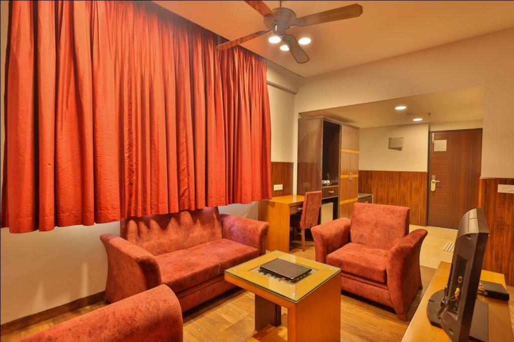 Hotel The Amaris Rishikesh Bagian luar foto