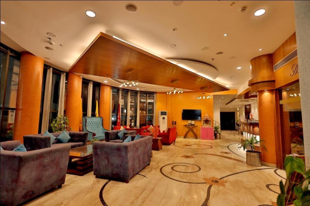 Hotel The Amaris Rishikesh Bagian luar foto