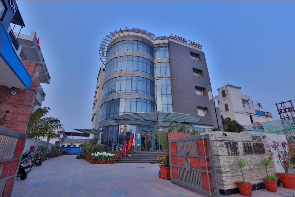 Hotel The Amaris Rishikesh Bagian luar foto