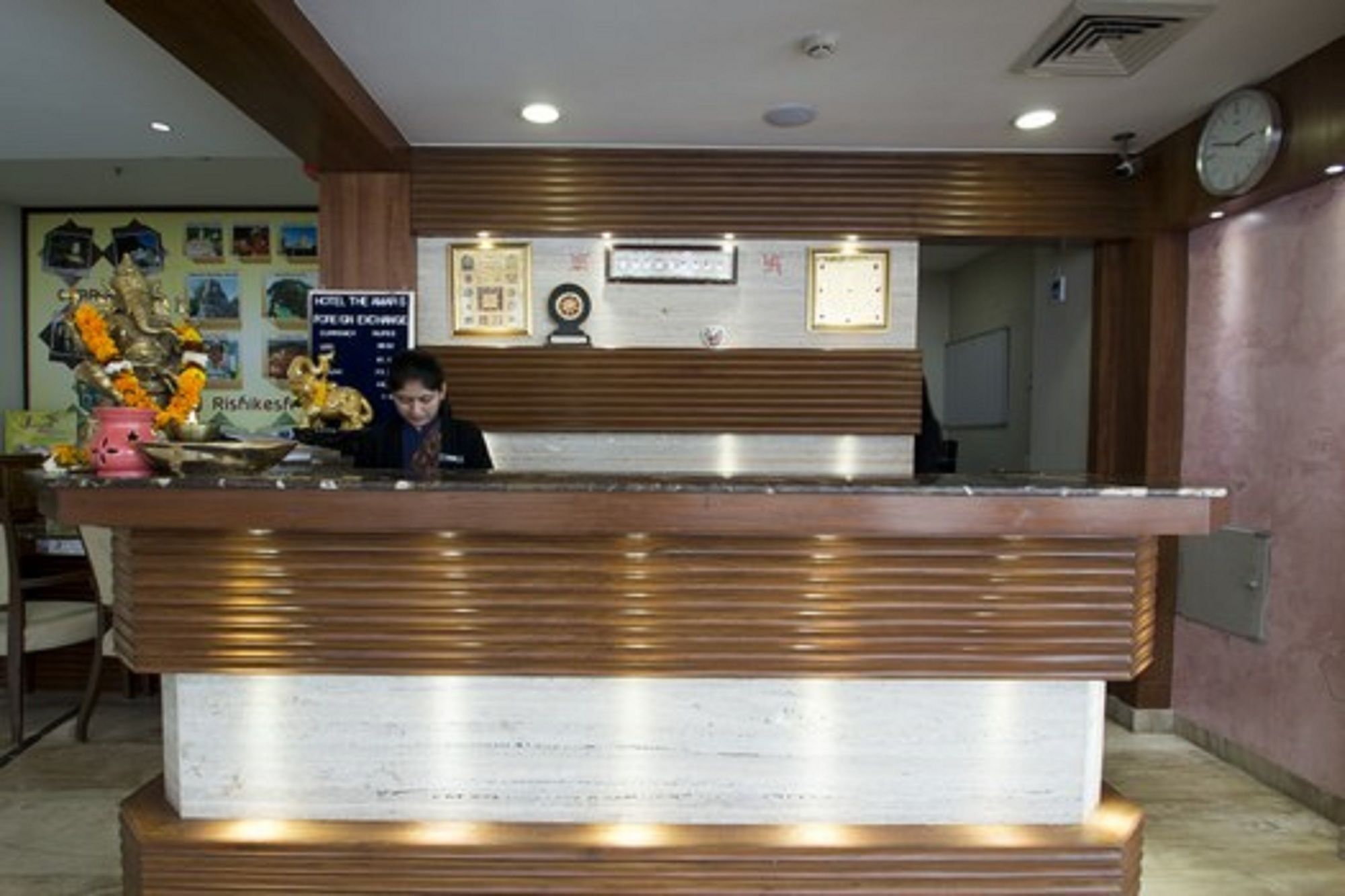 Hotel The Amaris Rishikesh Bagian luar foto